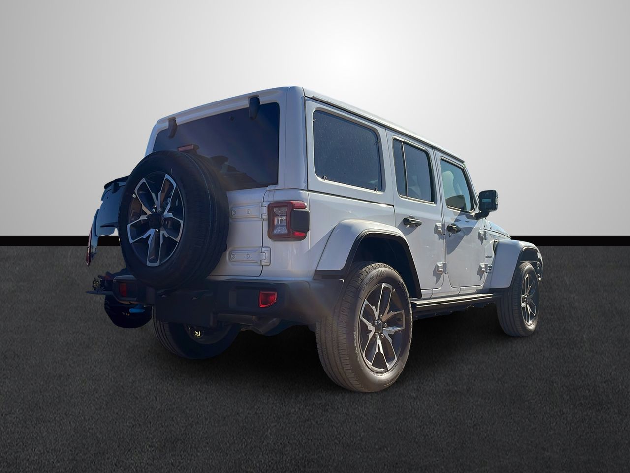 Jeep wrangler 4xe sahara 2.0 phev 380 cv