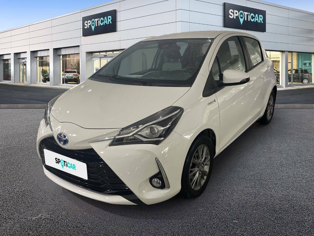 Toyota yaris  1.5 hybrid active