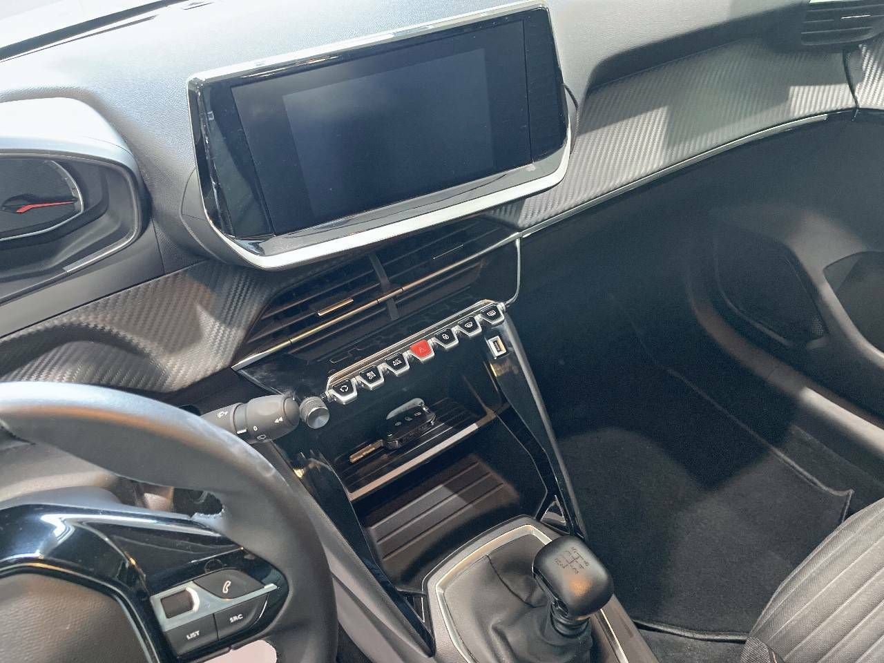 Peugeot 2008 puretech 100 s&s 6 vel. man allure